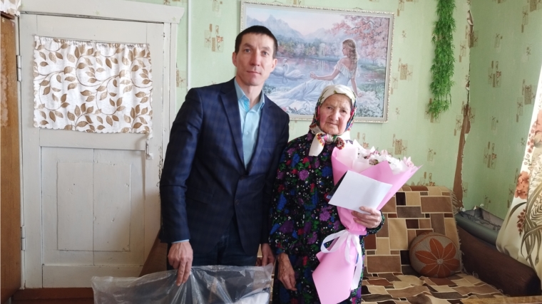 90-летний юбилей отметила жительница деревни Айбечи Кострова Анна Петровна