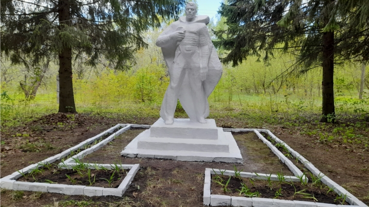 Благоустройство памятника героям Великой Отечественной войны