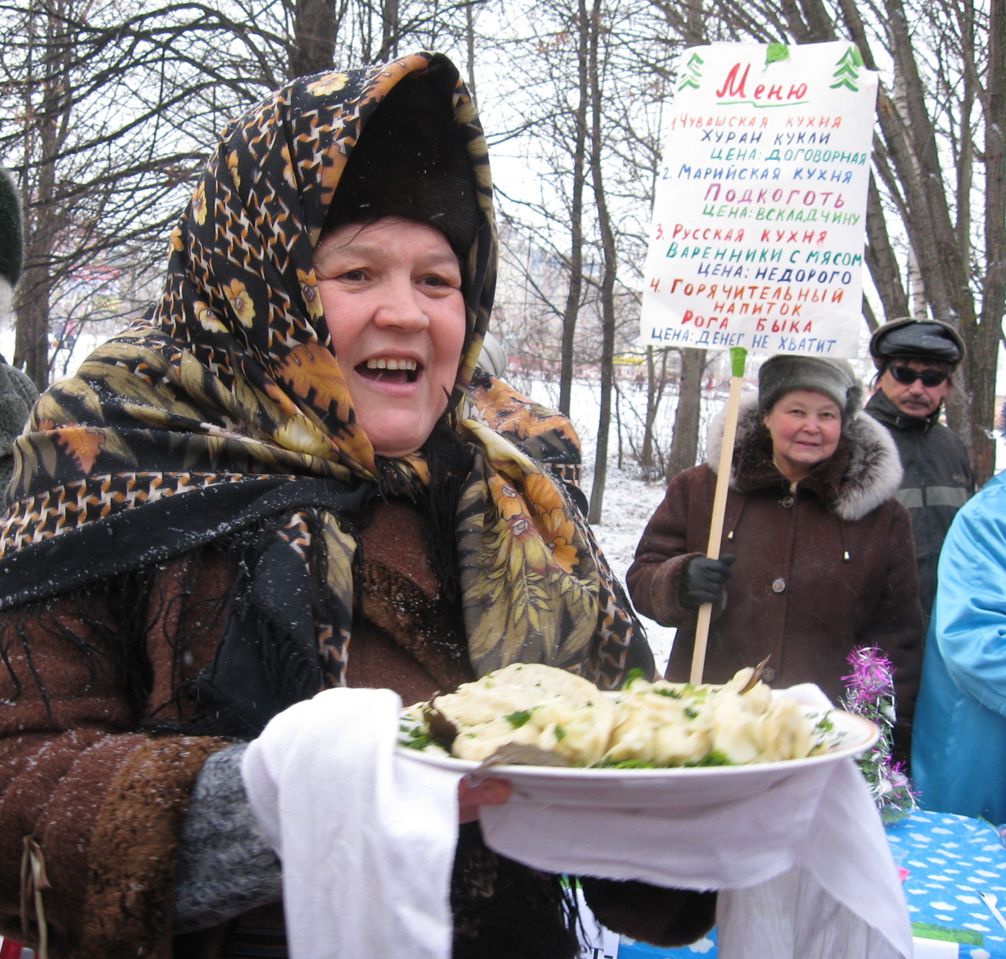    13:56 Впервые в Московском районе г. Чебоксары  состоялся конкурс домашней кухни «Эх, пельмешечки, пельмени!»