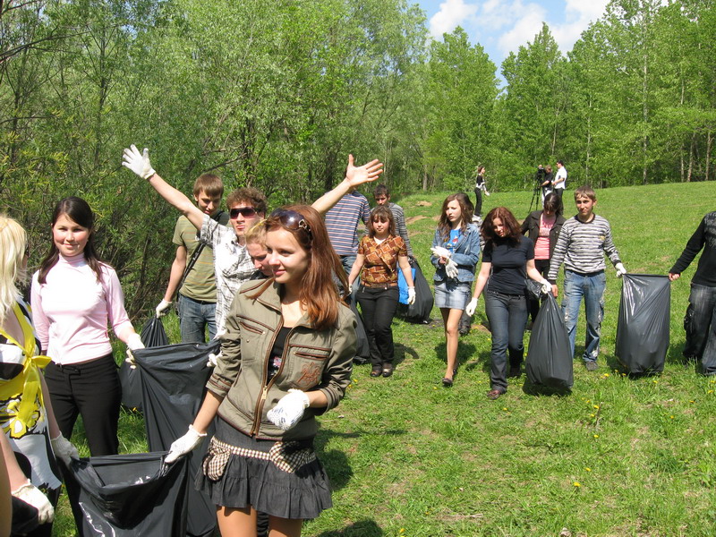 Итоги первого дня акции «Молодёжь за чистый парк» 