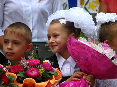 17:12 11 детей-сирот Московского района пошли в первый класс – в первый раз!