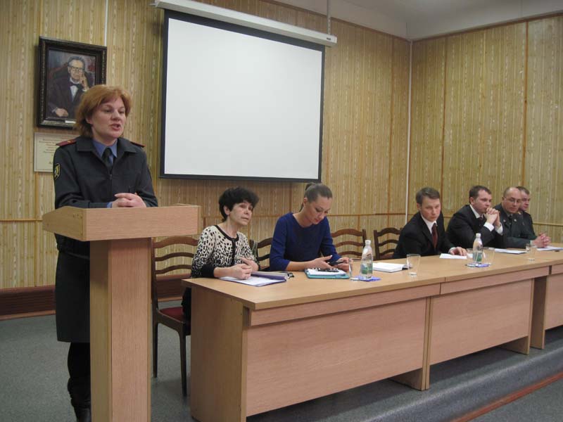 10:30 В филиале Санкт-Петербурского государственного инженерно-экономического университета обсудили вопросы социальной профилактики правонарушений