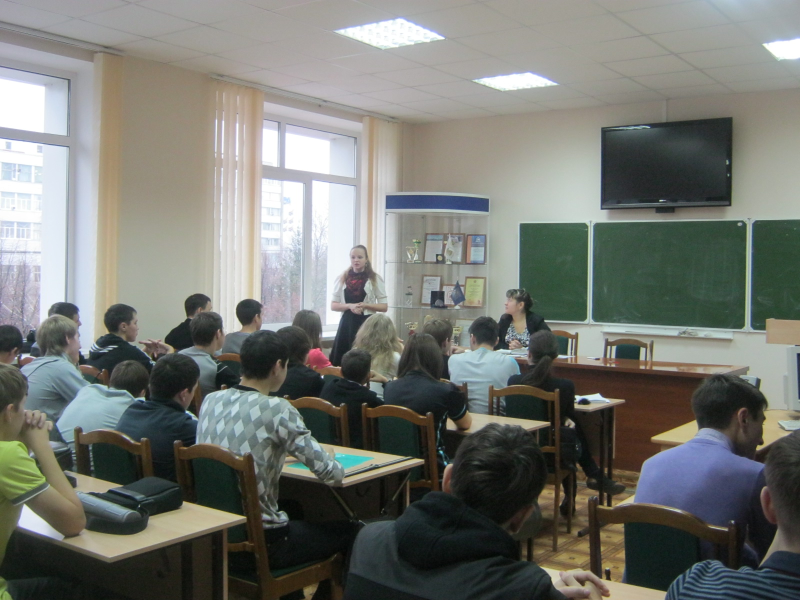 09:58 В рамках Единого информационного молодёжного дня состоялась встреча со студентами Чебоксарского техникума строительства и городского хозяйства