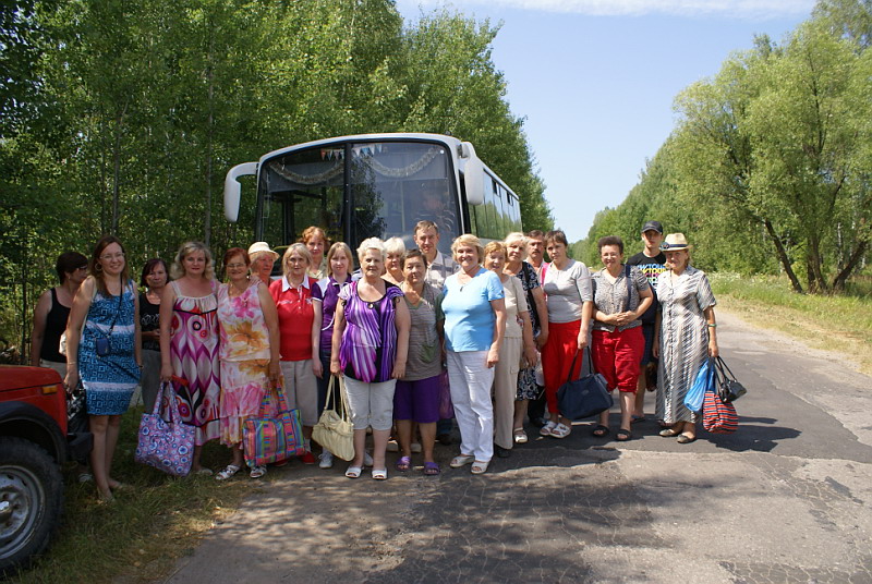 12:00 Поездка на озеро Светлояр – подарок активистам ТОС «Ахазовский»