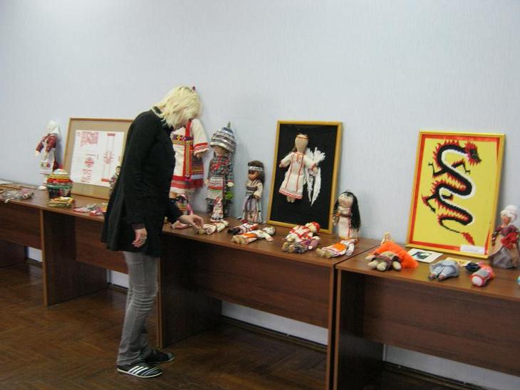 Студенты Чувашского государственного института культуры и искусств представили выставку творческих работ «Пространство впечатлений»