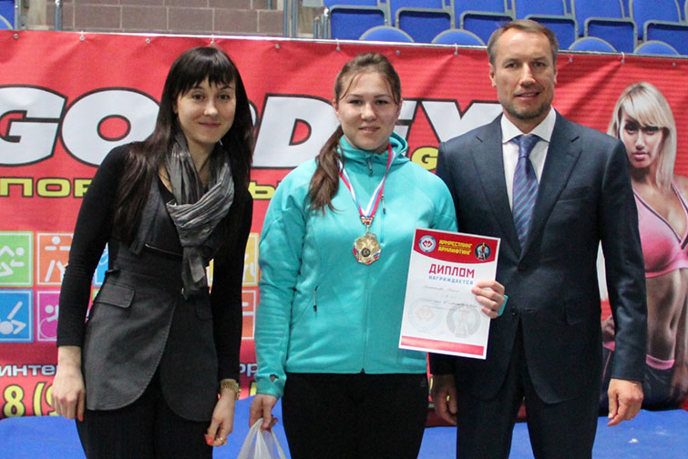 11:41 Студентка ЧГУ им. И.Н. Ульянова стала чемпионкой России по армлифтингу 