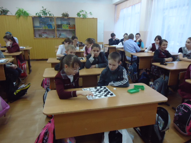 ТОС «Юго-Запад» проводит шашечный турнир среди школьников