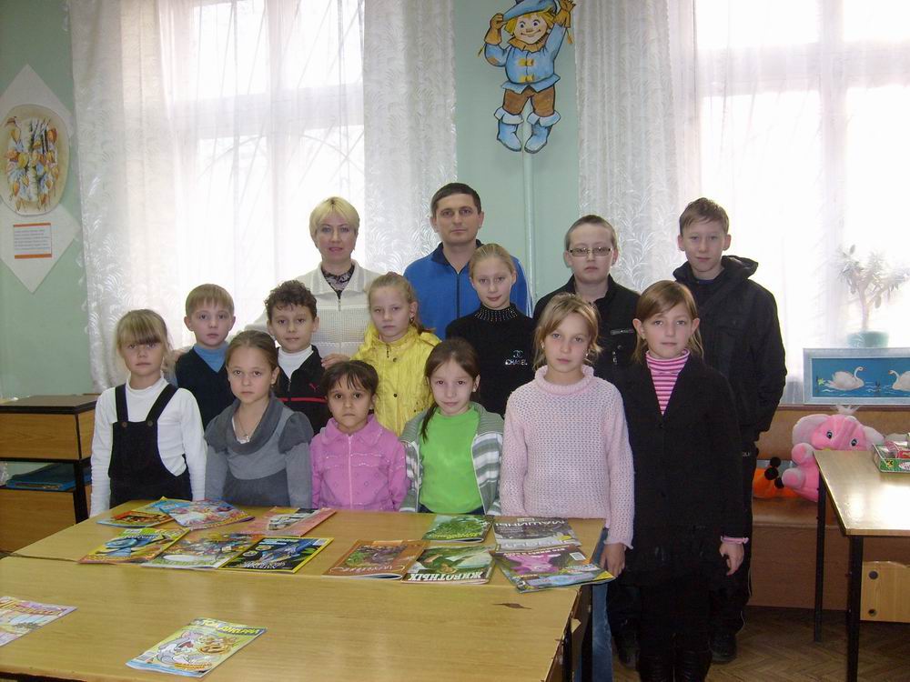 В детском клубе директор ДЮСШ В. Прокопьев беседовал с ребятами о пользе  зарядки  