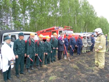 17:07 В Мариинско-Посадском районе проведены учения по тушению лесных пожаров