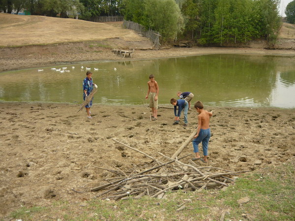 17:20 Новости поселений: всей деревней очистили пруд