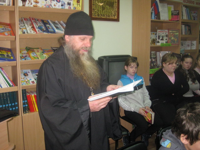 09:56 О бессмертных полях России рассказал порецким школьникам настоятель Козловской церкви