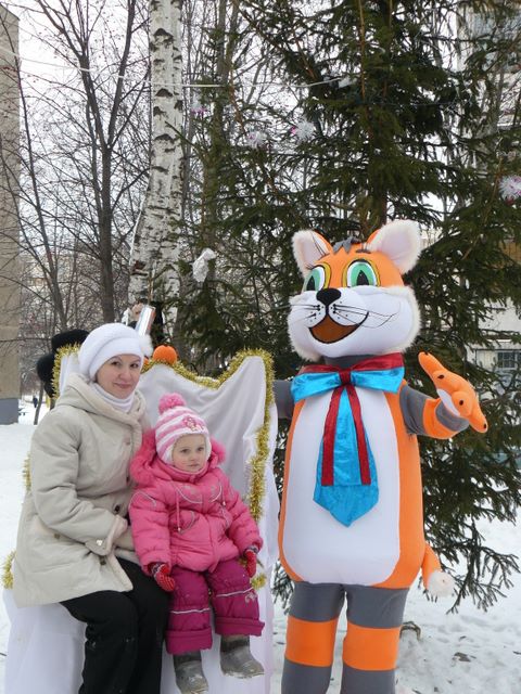 16:57 На Аллее искусств состоялось открытие главной елки Калининского района г. Чебоксары