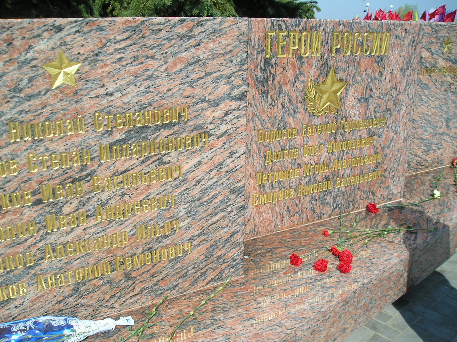 15:57 В преддверии Дня Победы в Калининском районе г.Чебоксары приведут в порядок все памятники и мемориалы
