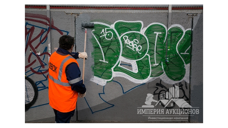 Должны ли управляющие компании стирать граффити со стен домов