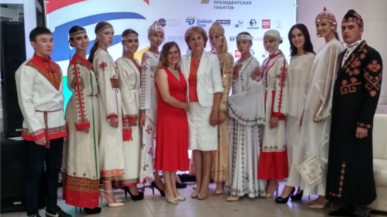 Чувашский костюм стал лауреатом I степени в Международном фестивале «Этноподиум на Байкале»