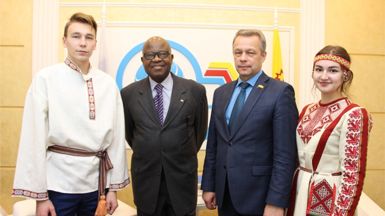 Чувашский госуниверситет посетил Чрезвычайный и Полномочный Посол Республики Ангола в России Жоаким Аугусто де Лемуш