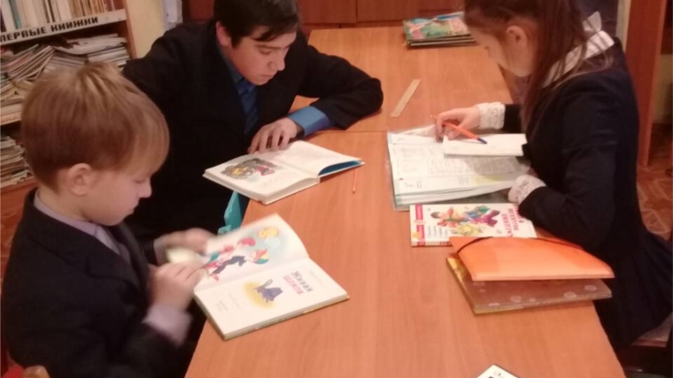 В Саланчикской сельской библиотеки прошли громкие чтения рассказов из книг Николая Носова и Виктора Драгунского