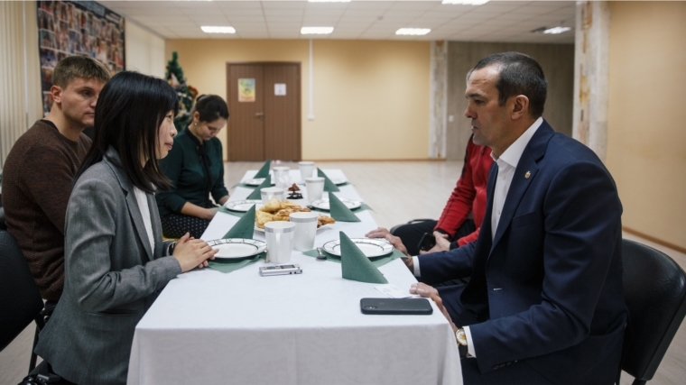 Глава Чувашии дал интервью журналисту из Японии