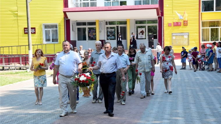 Жители Ибресинского района приняли участие в мероприятиях, посвященных Дню памяти и скорби