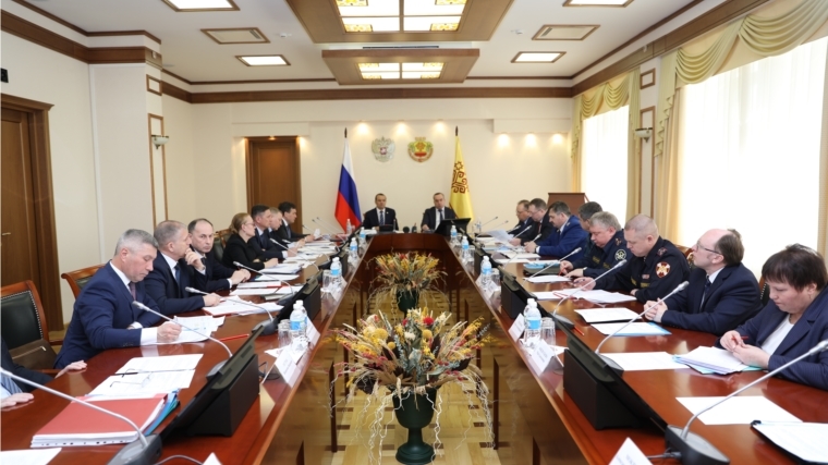 Михаил Игнатьев провел расширенное заседание Комиссии по координации работы по противодействию коррупции в Чувашской Республике