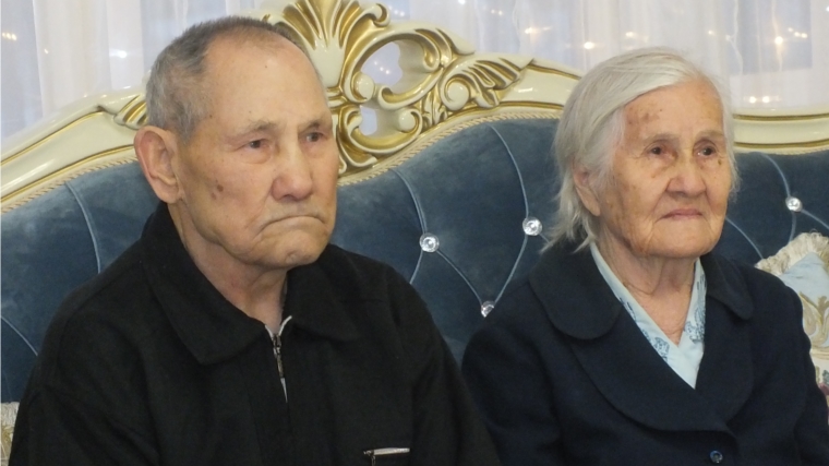 Уважаемый житель села Большие Яльчики Иван Александрович Кассиров отмечает 90-летний юбилей