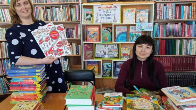 Новые книги для Атлашевской сельской библиотеки в рамках национального проекта «Культура»