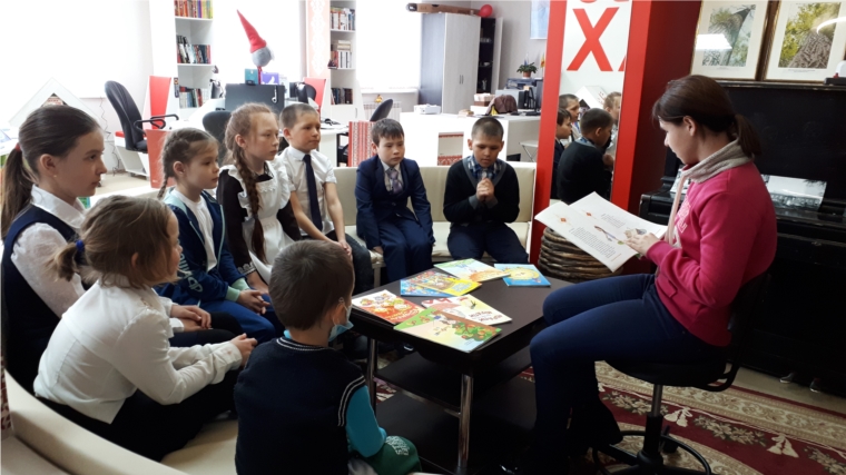 Торханская сельская библиотека присоединилась к районному единому дню чтения произведений чувашских писателей «Писатели Чувашии - детям»