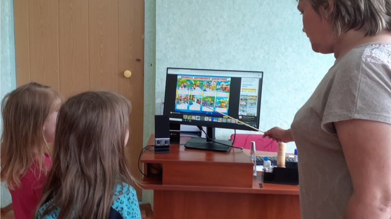 В Егоркинской сельской библиотеке стартовала ежегодная программа летнего чтения «Ключи от лета».