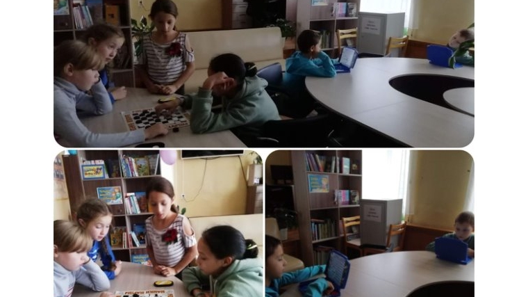 «Час настольных игр» в Русско-Алгашинской сельской библиотеке