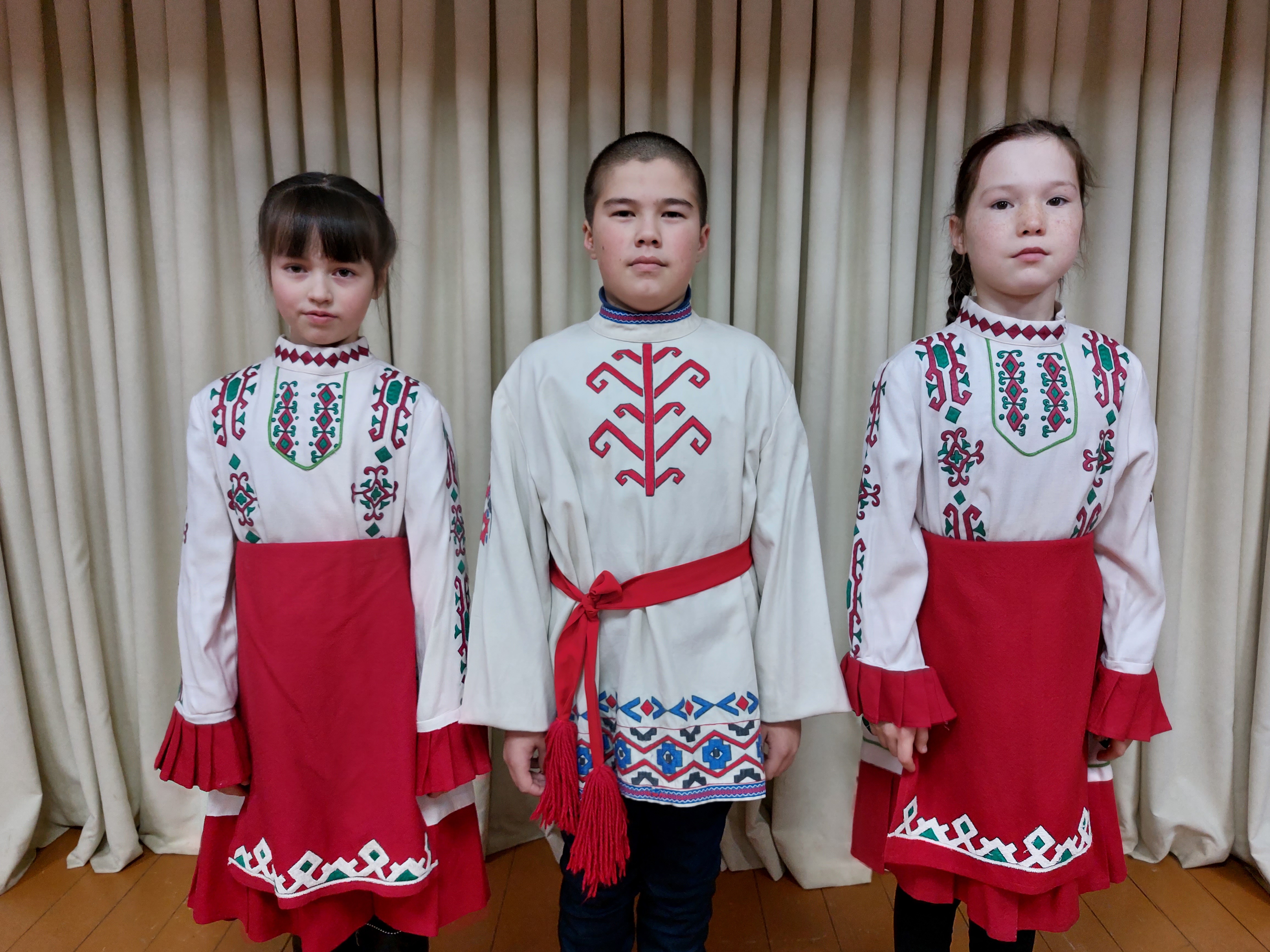 Чувашский республиканский. Климовское сельское поселение Ибресинского района Чувашской. Современная подростковая мода с Чувашской вышивкой. В Чувашии вышили Сулпан. Поселения чувашей.