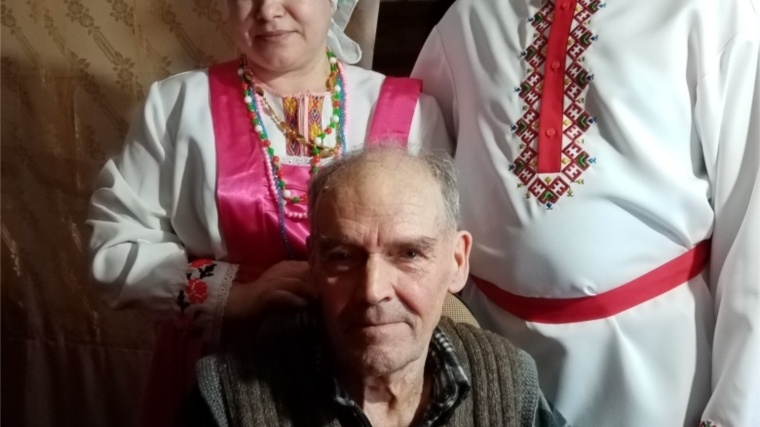 Юбиляру 80 лет.