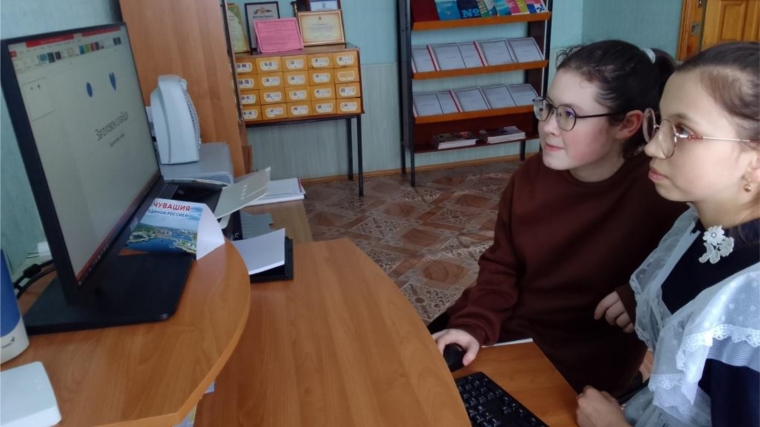 Урок компьютерной грамотности прошел в Урмаевской сельской библиотеке