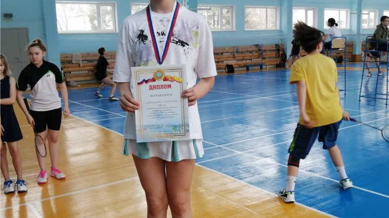 Александрова Анастасия - призёр традиционного городского турнира по бадминтону 8-10 апреля 2022 года