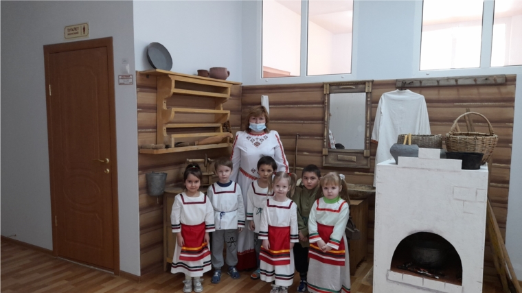 Обряды и традиции чувашского народа в Янышской сельской библиотеке