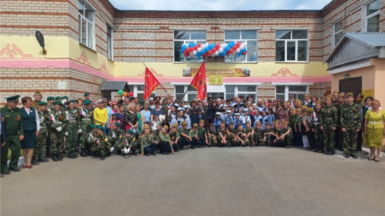 Сегодня в Новоурюмовском сельском поселении произошли два знаменательных события: состоялась торжественная церемония открытия мемориальной доски и Парты Героя