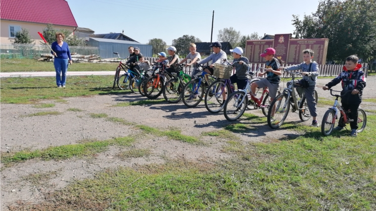 Спортивный праздник для детей «Мой друг - велосипед!» в Напольнокотякского СДК.