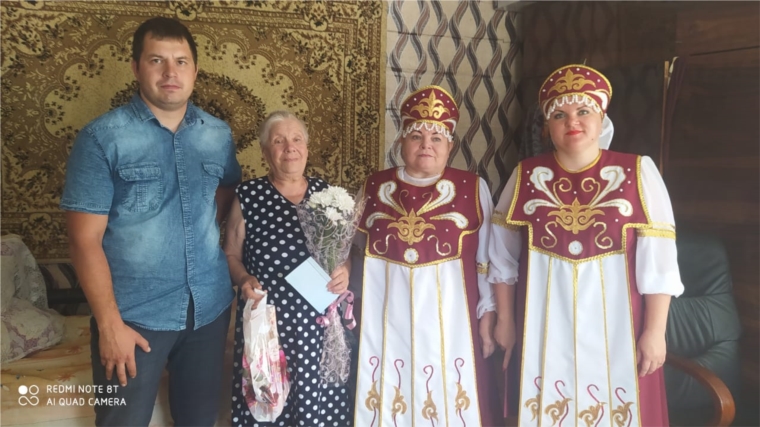 28 августа 2022 года, жительница поселка Ниловка, Ильина Любовь Матвеевна, отпраздновала свое 80- летие.