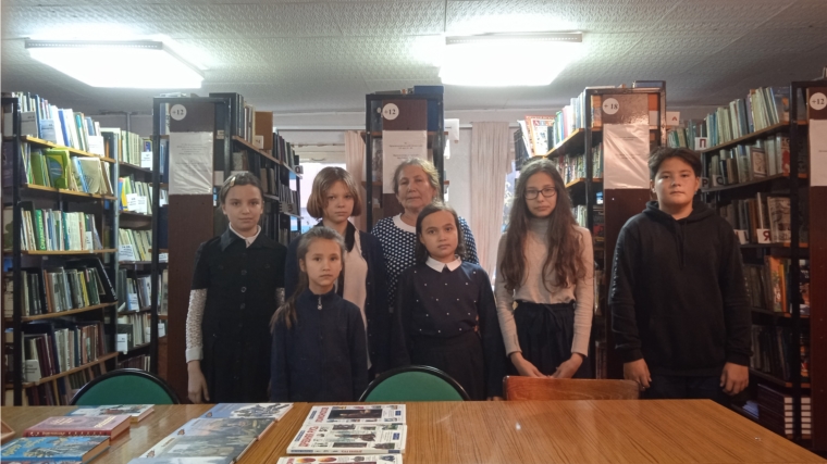 Познавательный час «Отец — семьи опора» в Карачевской сельской библиотеке