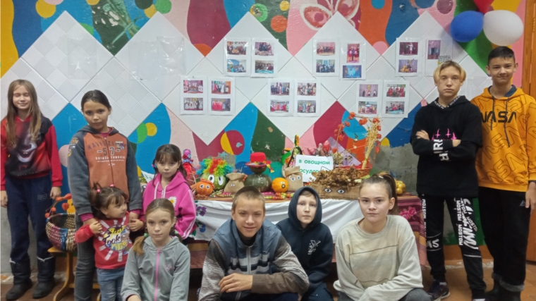 Конкурсно- игровая программа «Краски осени» в Кировском ЦСДК