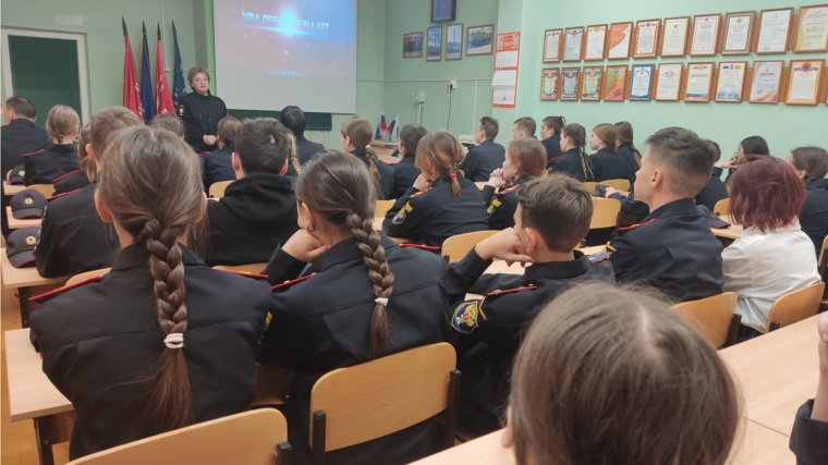 Сотрудники Чувашского линейного отдела МВД России на транспорте побывали в «Детской полицейской академии»