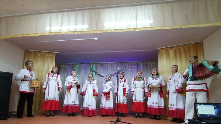 В рамках 95-летия Яльчикского района в Новотинчуринском СДК прошел праздничный концерт