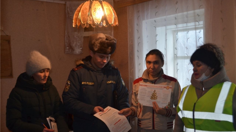 В Большебуяновском сельском поселении с жителями провели противопожарные инструктажи