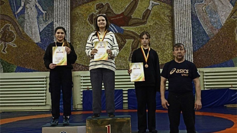 Егорова Ксения серебряный призер первенства Чувашской Республики по вольной борьбе
