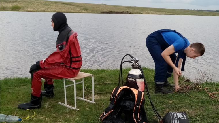 Сотрудниками КУ «ПСС» ГКЧС Чувашии проведено водолазное обследование дна реки Карла на месте для купания
