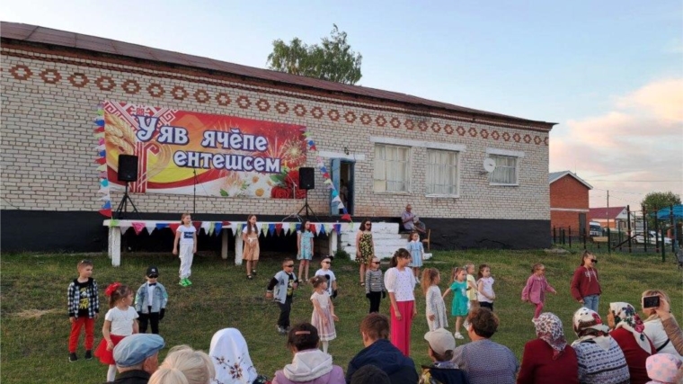 Праздничный концерт "На Троицу" в селе Байглычево