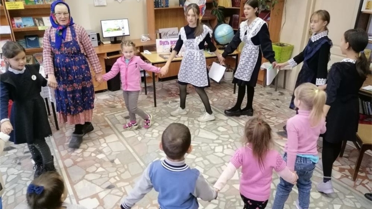 Литературный праздник «В стране счастливого детства» в Асановской сельской библиотеке