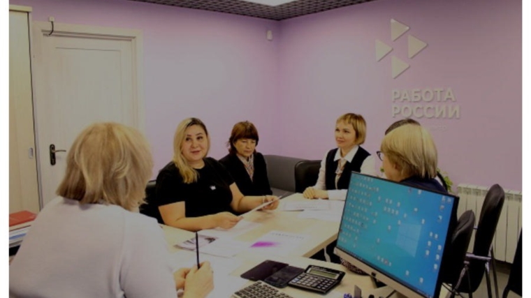 Многодетная мать при поддержке кадрового центра «Работа России» открывает в Канаше косметический салон