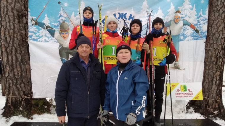 Лыжная эстафета в честь открытия зимнего спортивного сезона