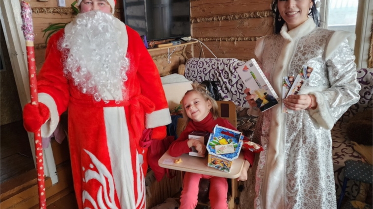 Фонд имени Ани Чижовой исполняет новогодние желания детей с ОВЗ