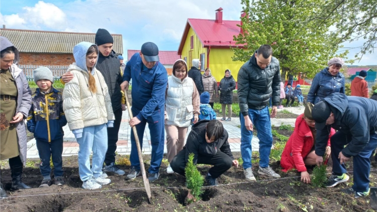 Жители с.Байглычево присоединились к акции "Сад памяти"